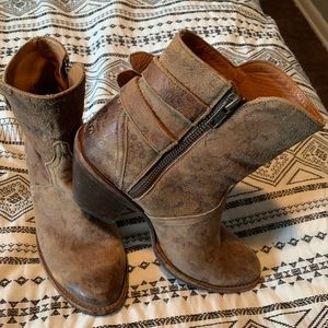 Lucchese Distressed Catalina Booties